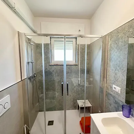 Shr Lu Bagnu Apartment *
